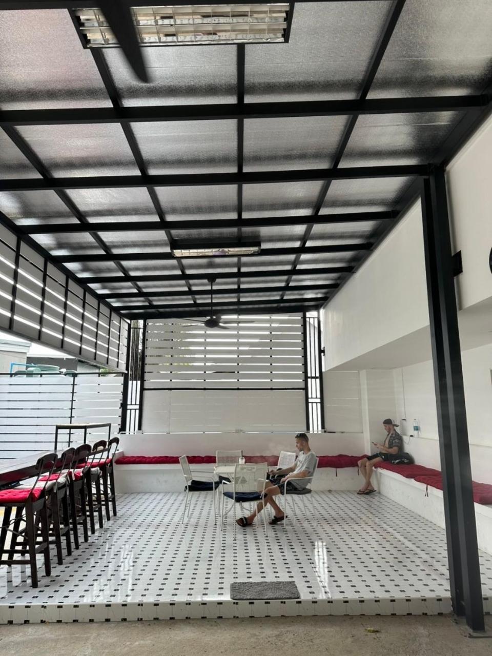 Phuket Hostel At Rawai ภายนอก รูปภาพ